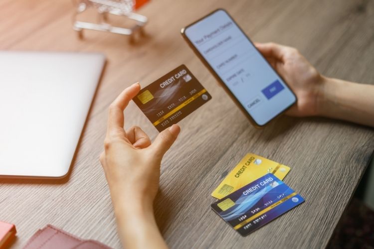IBAN yerine e-posta, telefon numarası gibi bilgilerle para transferi örneği