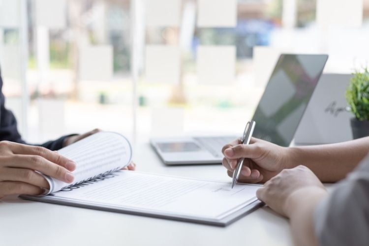 Krediye başvurmadan önce bilmeniz gereken adımlar ve başvuru sürecinin işleyişi.