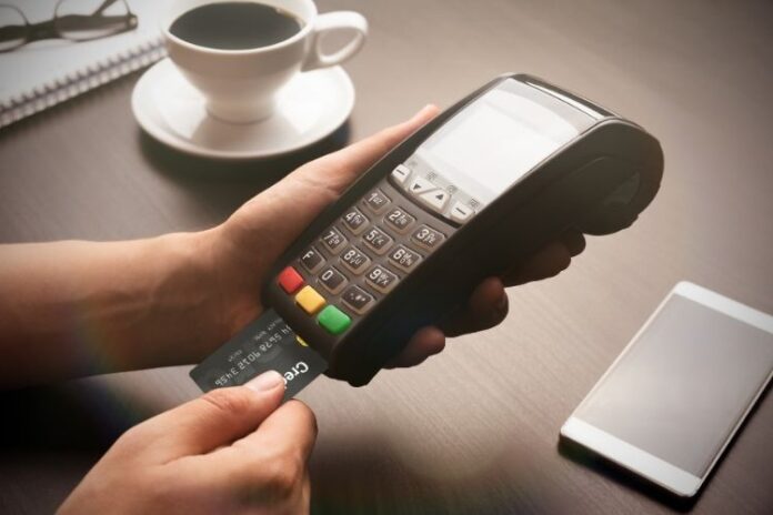 İşletmelerde ödeme almayı kolaylaştıran POS cihazlarının tanımı ve önemi.